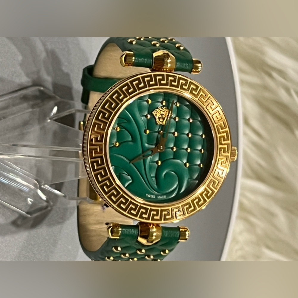 Versace VANITAS Swiss Quartz Green Leather Watch 40mm Authentic - Picture 3 of 13